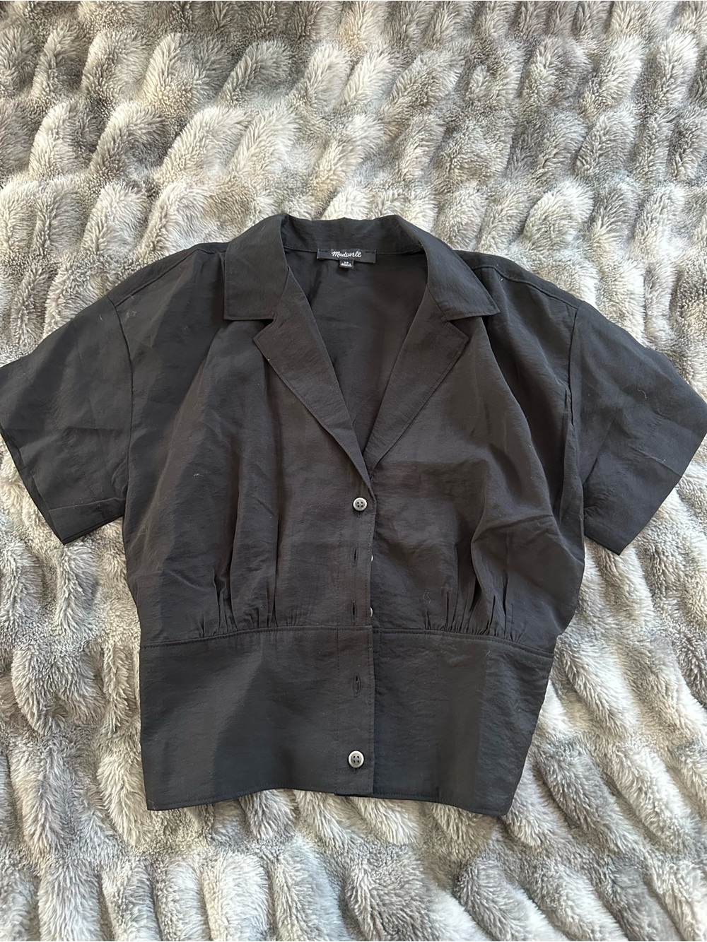 Madewell Black Short-Sleeve Button Front Cropped Shirt